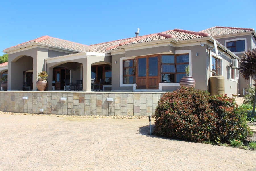 4 Bedroom Property for Sale in Groot Brakrivier Rural Western Cape